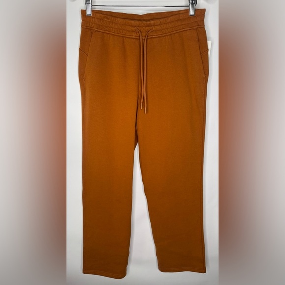 Lululemon Nulux Racerback Cropped Run Tank & Loungeful Straight Leg Pants Set - Picture 10 of 17